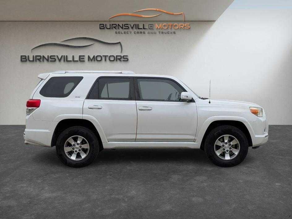 Toyota 4Runner 4WD 4dr V6 Limited (Natl) 2010