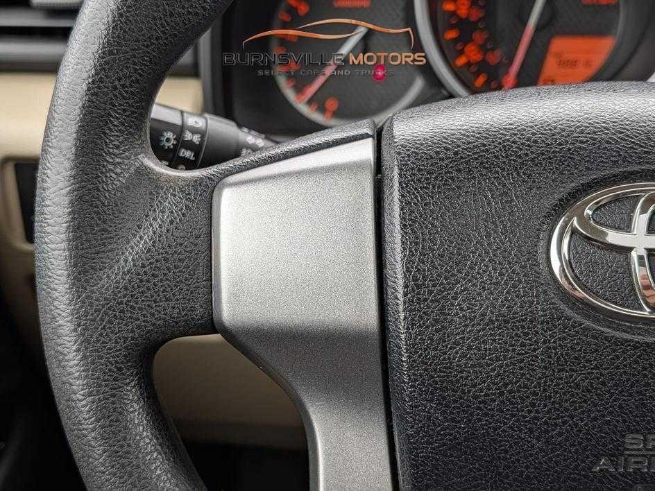 Toyota 4Runner 4WD 4dr V6 Limited (Natl) 2010