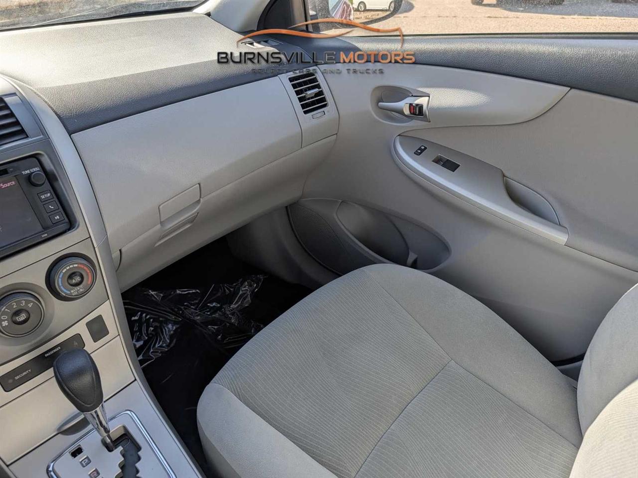Toyota Corolla photo 14