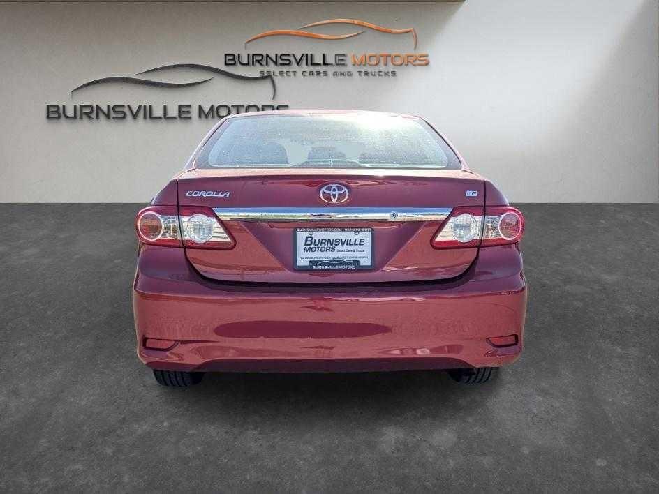 Toyota Corolla 4dr Sdn Auto LE Special Edition (Natl) 2013