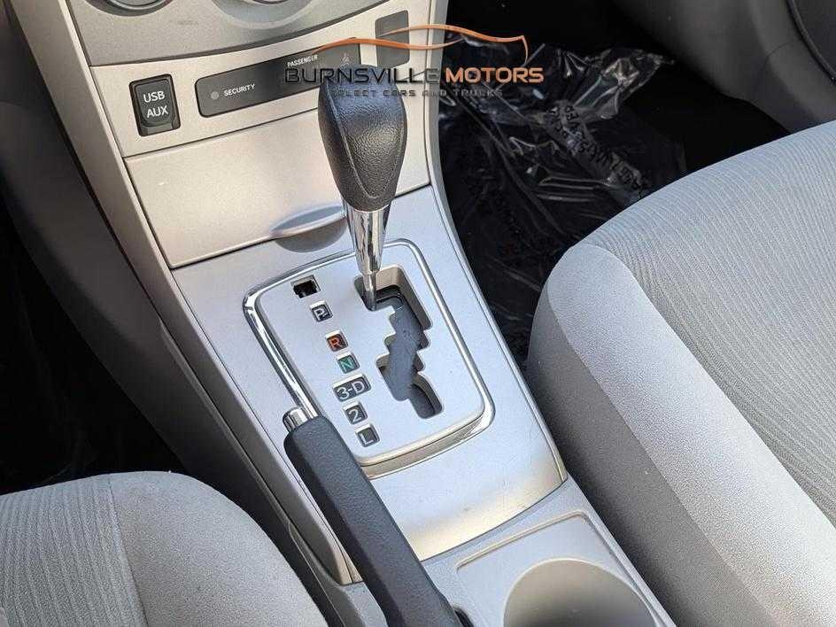 Toyota Corolla 4dr Sdn Auto LE Special Edition (Natl) 2013