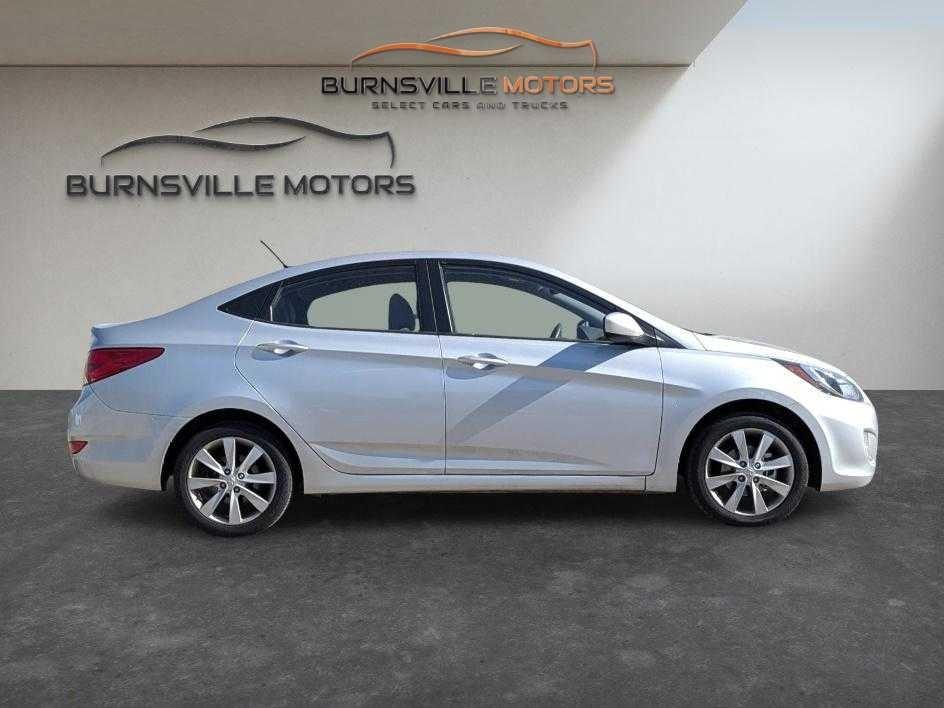 Hyundai Accent 4dr Sdn Auto GLS 2013