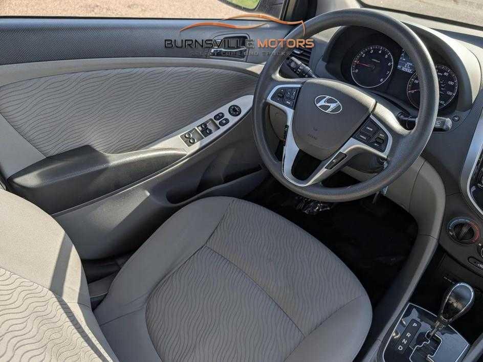 Hyundai Accent 4dr Sdn Auto GLS 2013