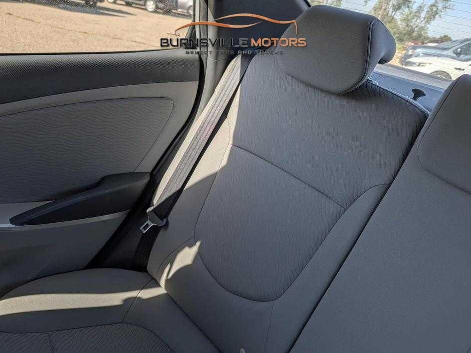 Hyundai Accent 4dr Sdn Auto GLS 2013