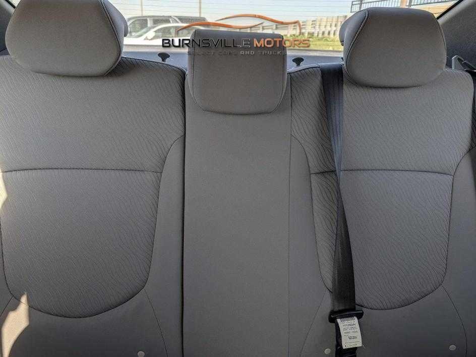Hyundai Accent 4dr Sdn Auto GLS 2013