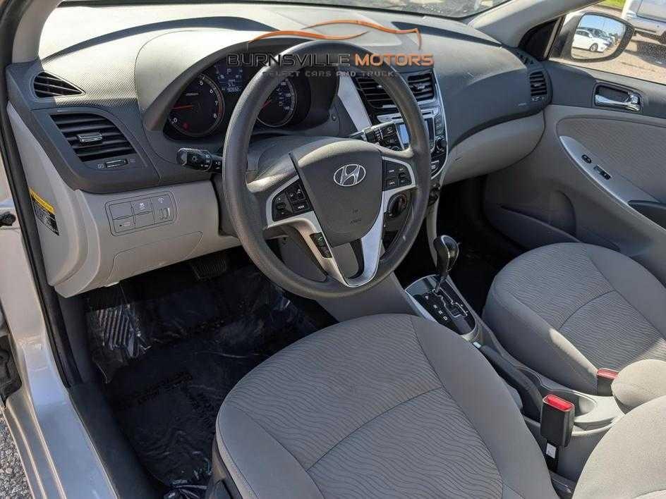Hyundai Accent 4dr Sdn Auto GLS 2013