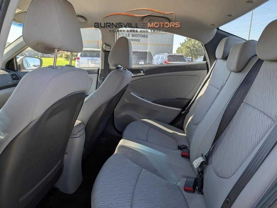 Hyundai Accent 4dr Sdn Auto GLS 2013