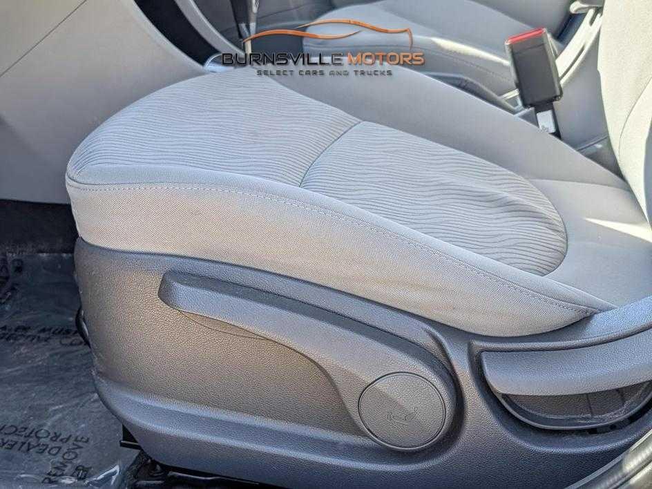 Hyundai Accent 4dr Sdn Auto GLS 2013