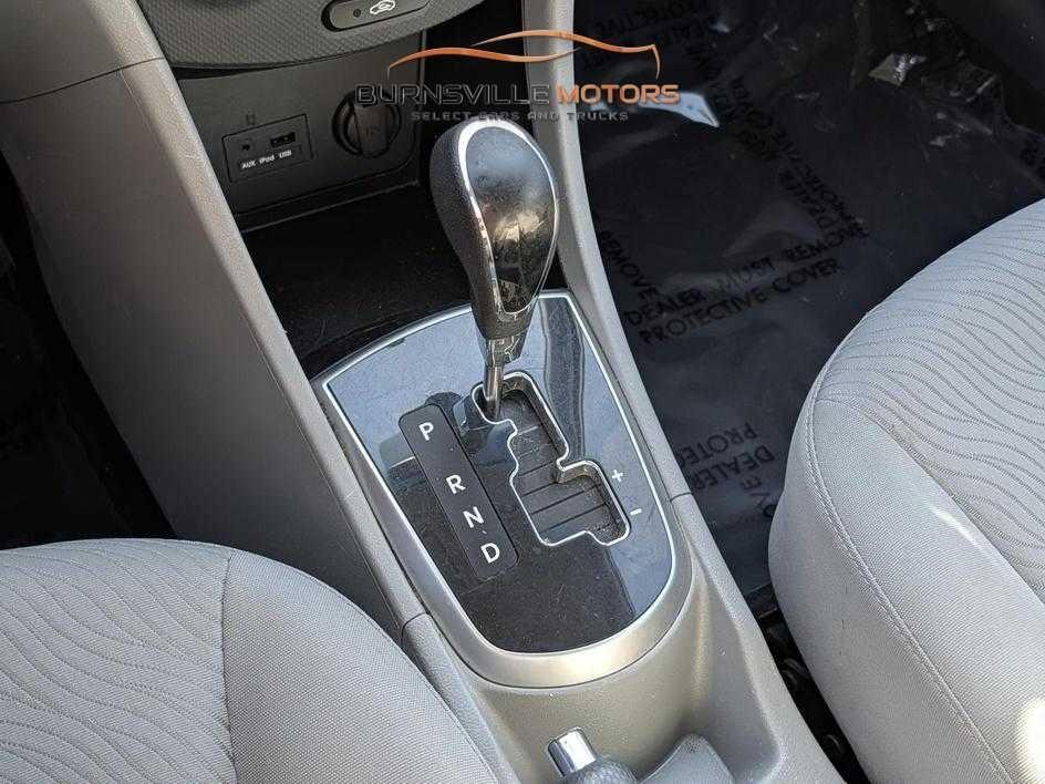 Hyundai Accent 4dr Sdn Auto GLS 2013