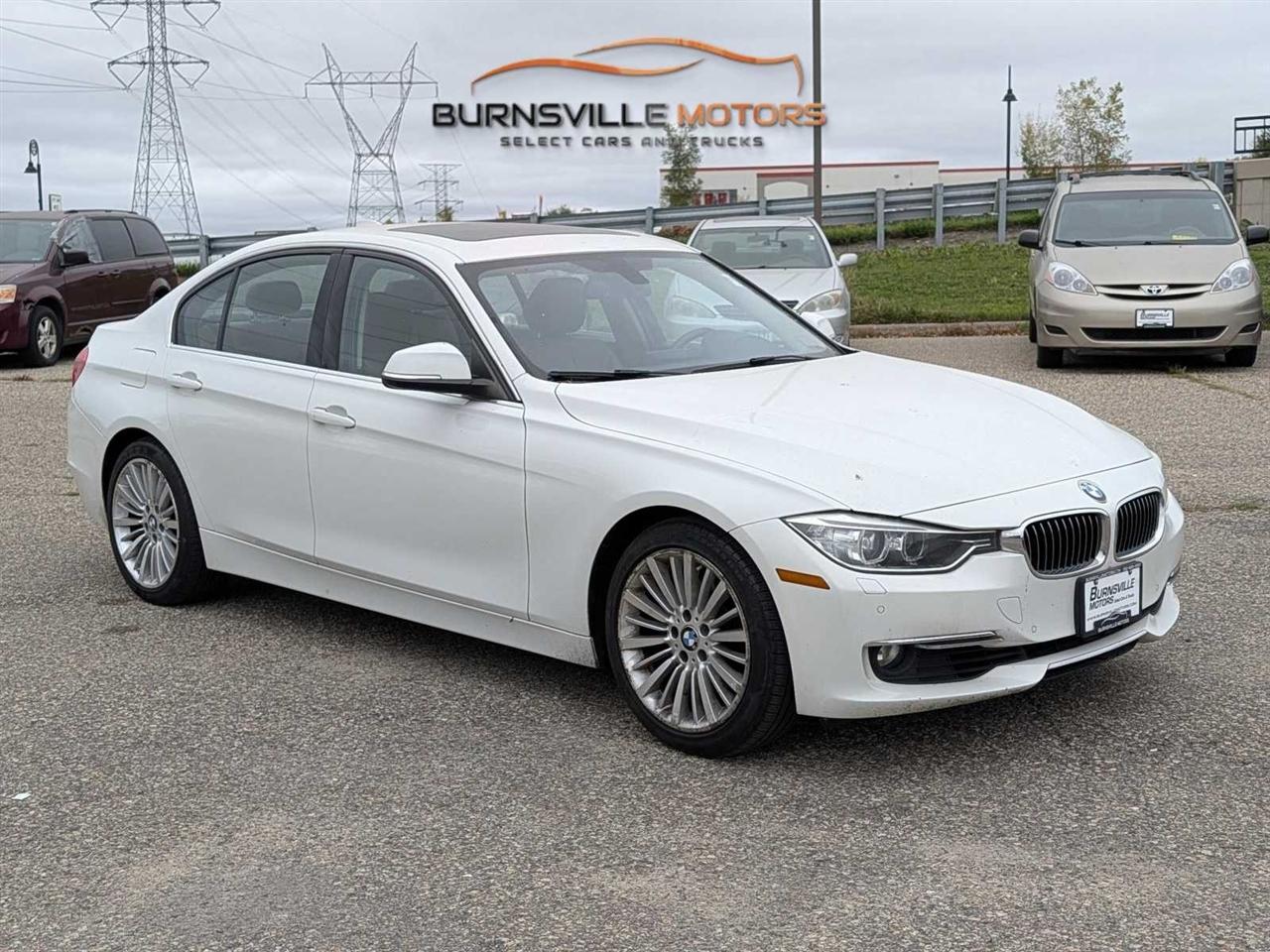 BMW 3 Series 4dr Sdn 328i xDrive AWD SULEV 2014