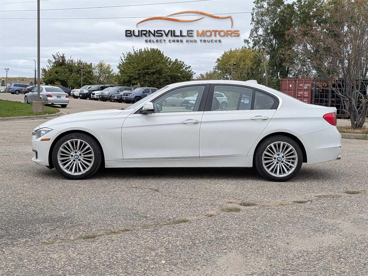 BMW 3 Series 4dr Sdn 328i xDrive AWD SULEV 2014