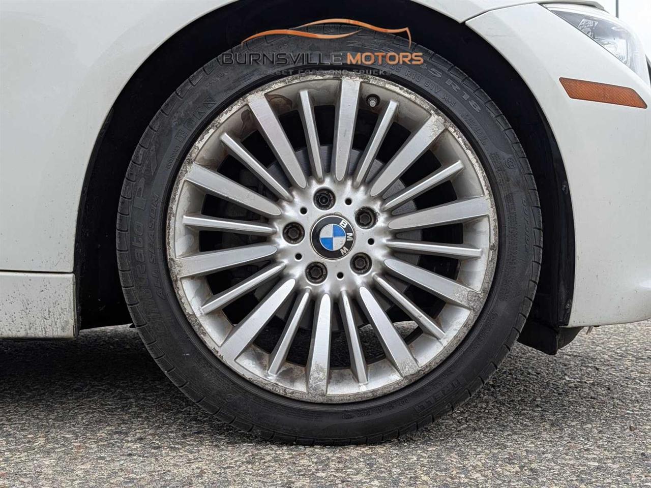 BMW 3 Series 4dr Sdn 328i xDrive AWD SULEV 2014