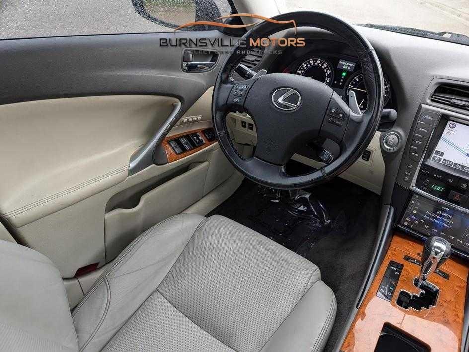 Lexus IS 250 4dr Sport Sdn Auto AWD 2009