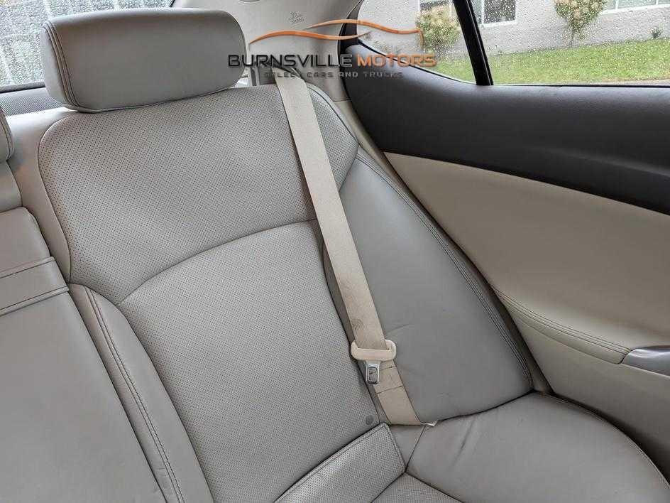 Lexus IS 250 4dr Sport Sdn Auto AWD 2009
