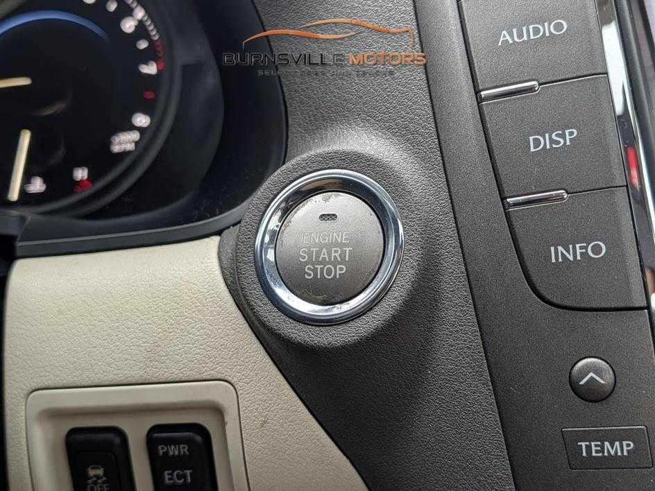 Lexus IS 250 4dr Sport Sdn Auto AWD 2009