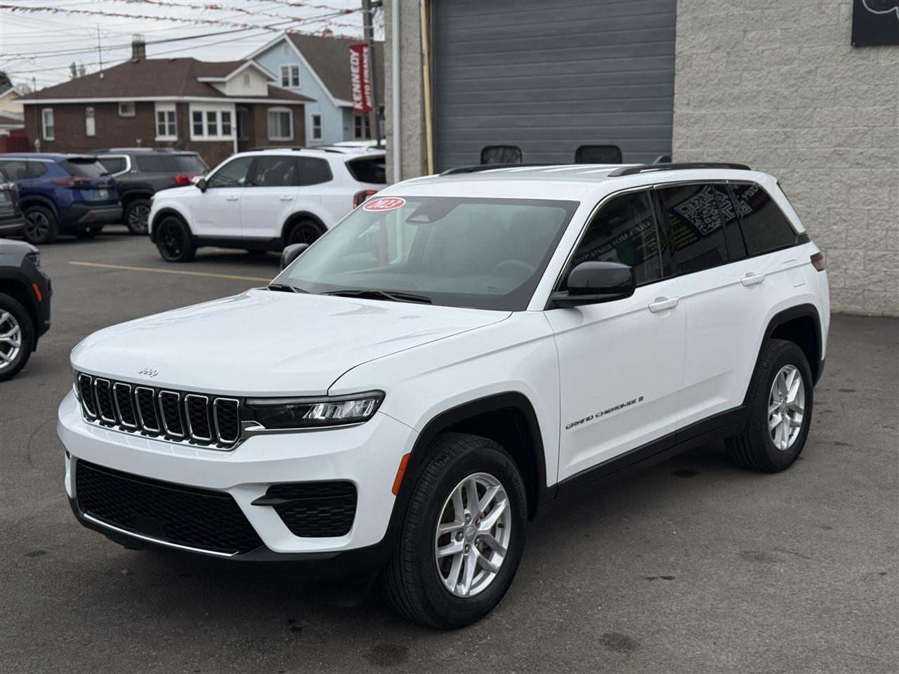 Jeep Grand Cherokee Laredo 4x4 2023
