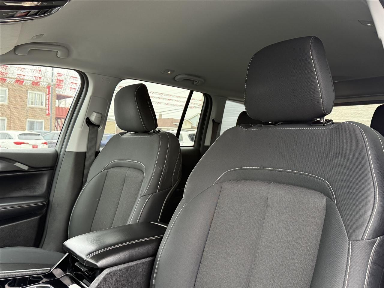 Jeep Grand Cherokee Laredo 4x4 2023