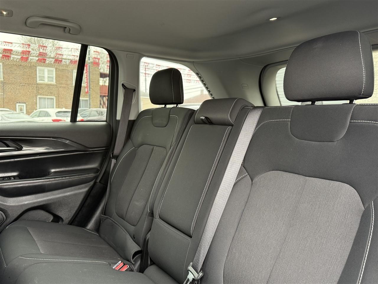 Jeep Grand Cherokee Laredo 4x4 2023