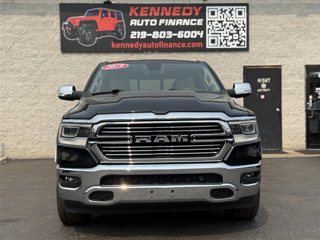 RAM 1500 Laramie 4x4 Crew Cab 5'7" Box 2019