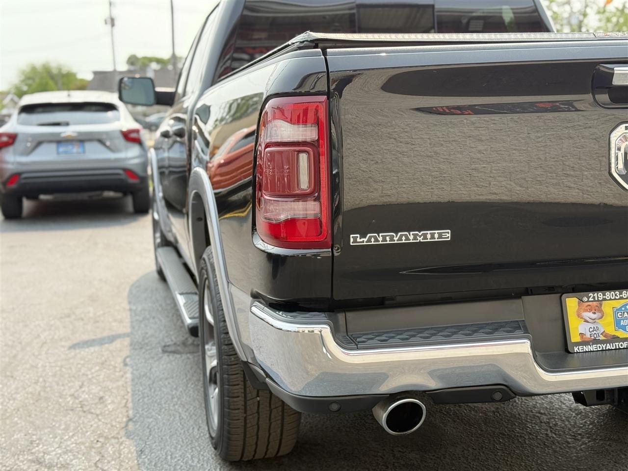 RAM 1500 Laramie 4x4 Crew Cab 5'7" Box 2019