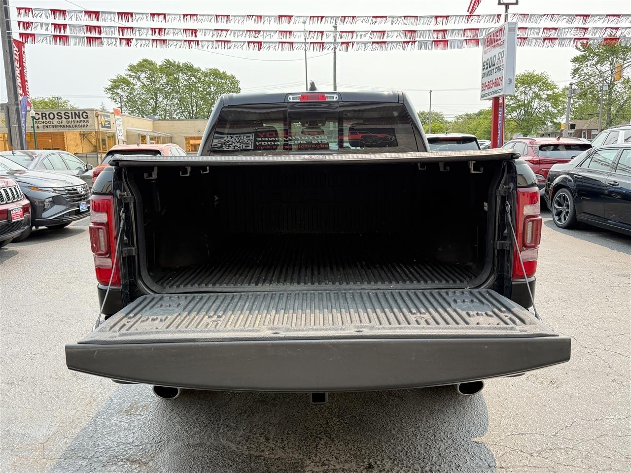 RAM 1500 Laramie 4x4 Crew Cab 5'7" Box 2019