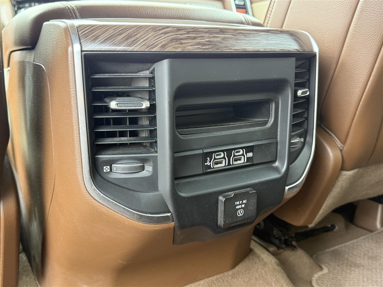 RAM 1500 Laramie 4x4 Crew Cab 5'7" Box 2019