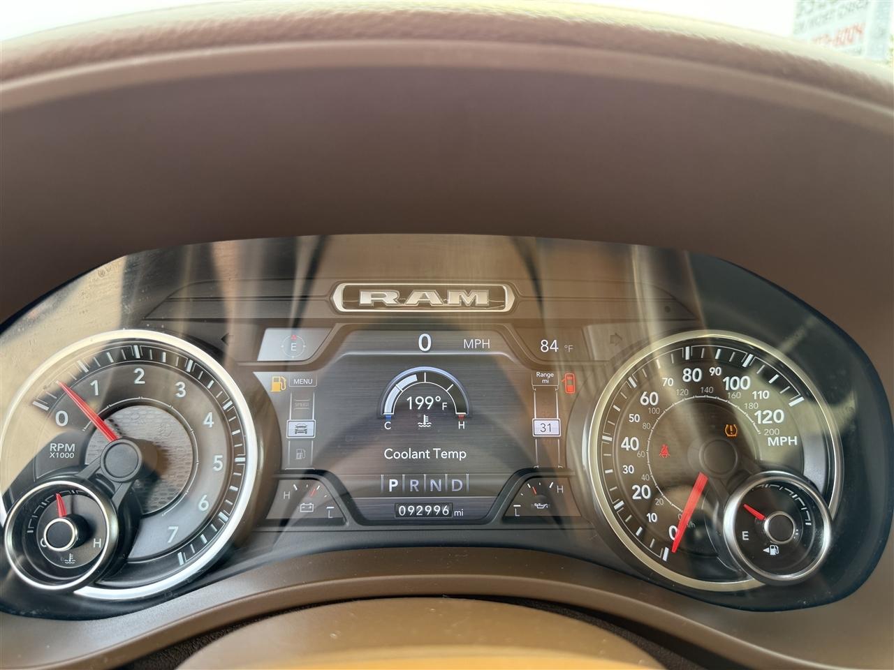 RAM 1500 Laramie 4x4 Crew Cab 5'7" Box 2019