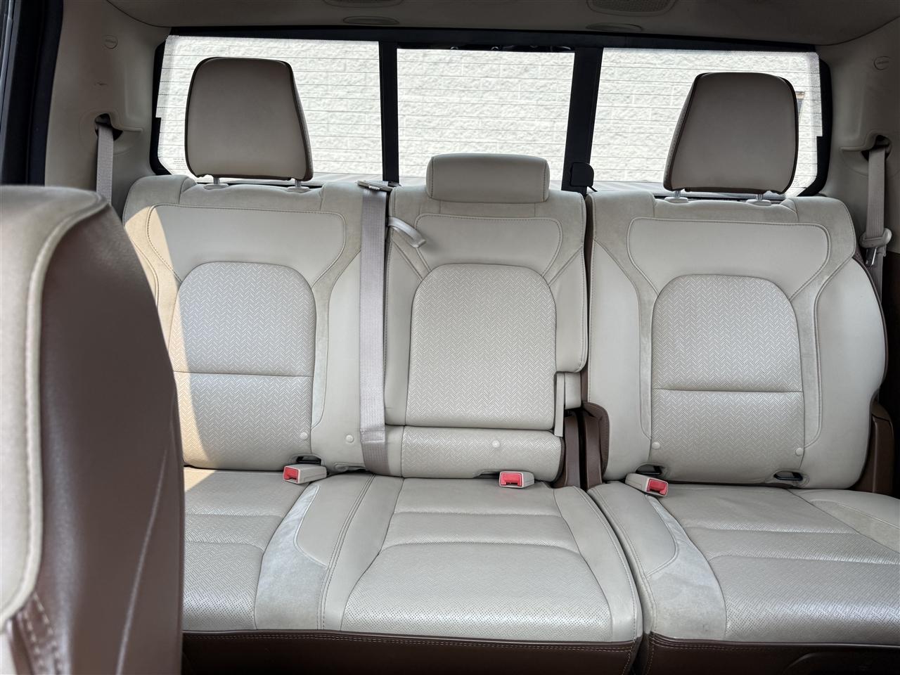 RAM 1500 Laramie 4x4 Crew Cab 5'7" Box 2019