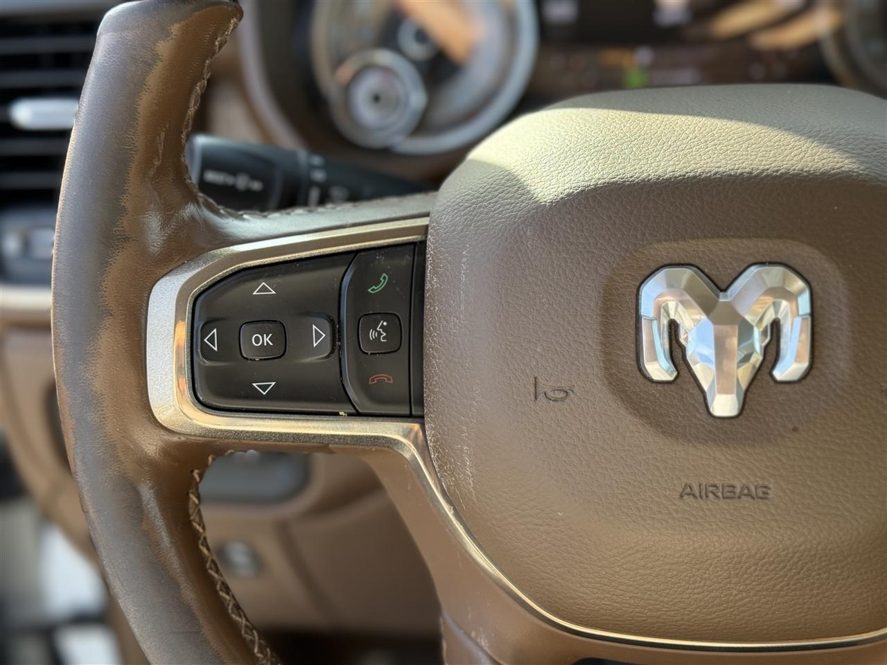 RAM 1500 Longhorn 4x4 Crew Cab 5'7" Box 2020