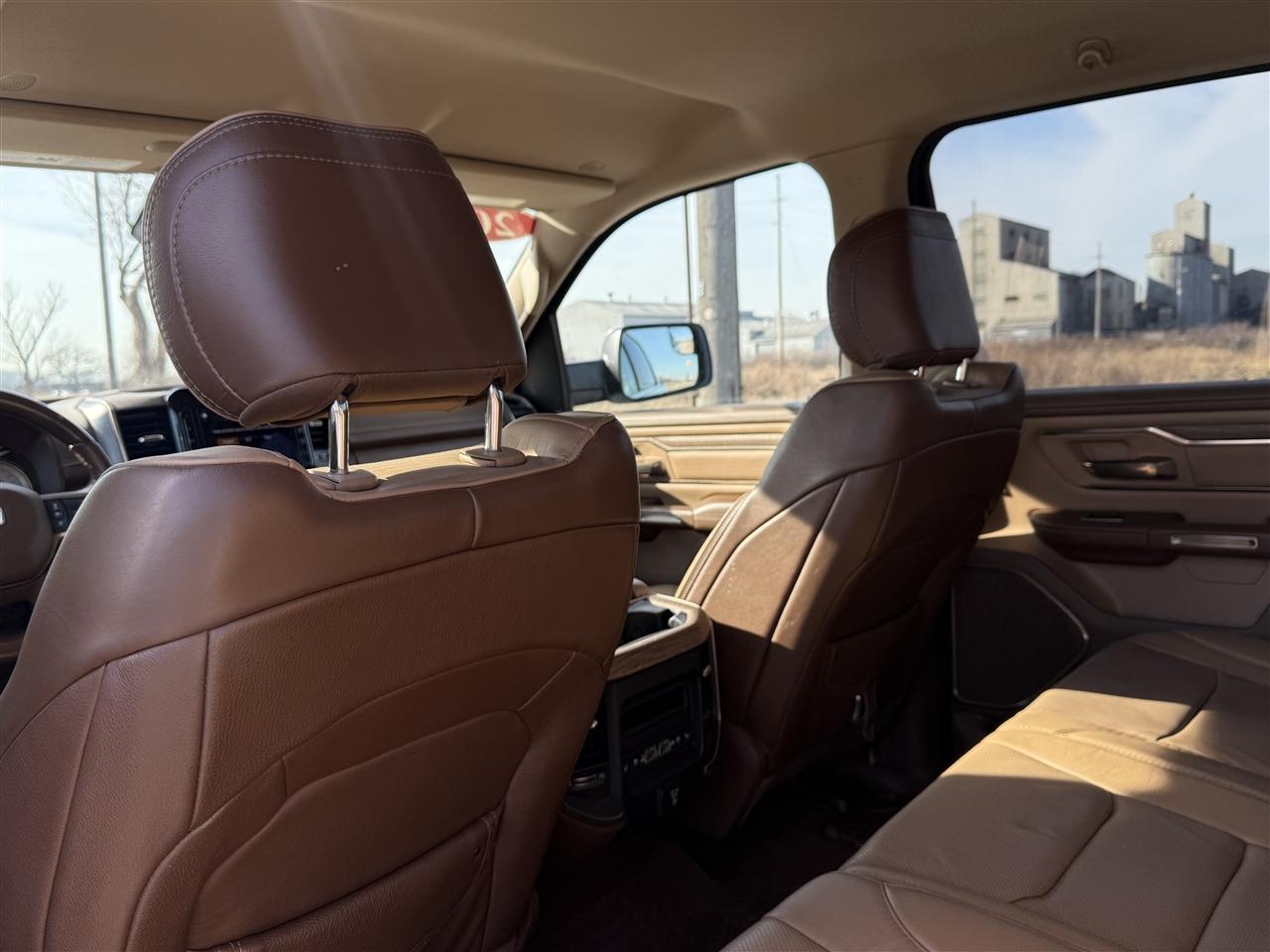 RAM 1500 Longhorn 4x4 Crew Cab 5'7" Box 2020