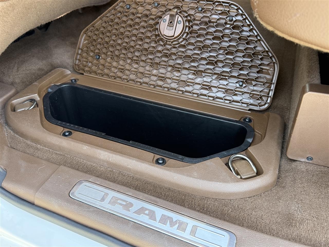 RAM 1500 Longhorn 4x4 Crew Cab 5'7" Box 2020