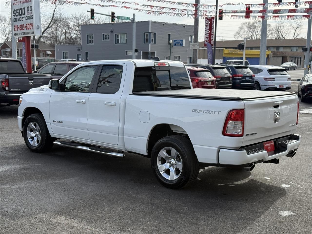 RAM 1500 Big Horn 4x4 Quad Cab 6'4" Box 2022