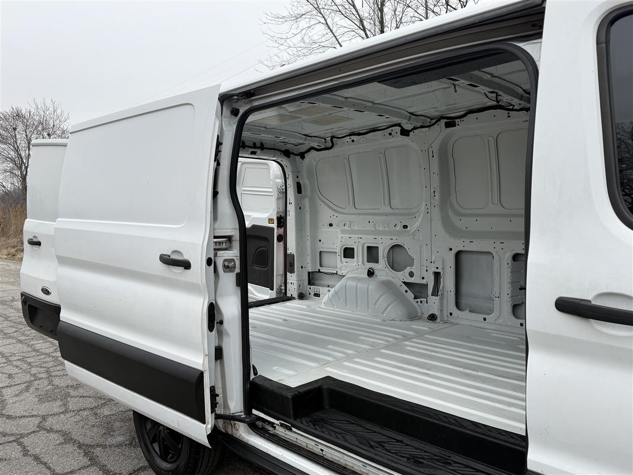 Ford Transit Cargo Van T-150 130" Low Rf 8670 GVWR RWD 2020