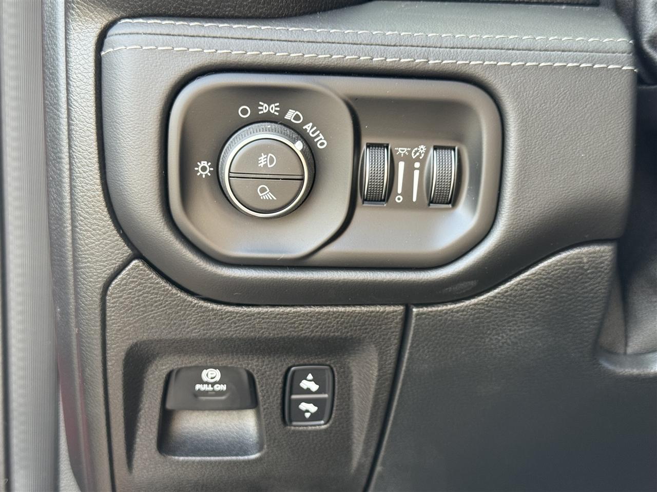 RAM 1500 TRX 4x4 Crew Cab 5'7" Box 2021