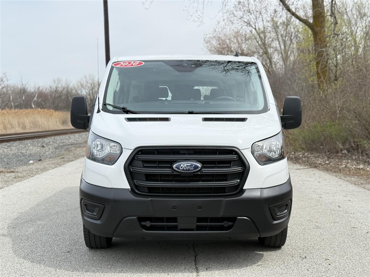 Ford Transit Passenger Wagon T-150 130" Low Roof XLT RWD 2020