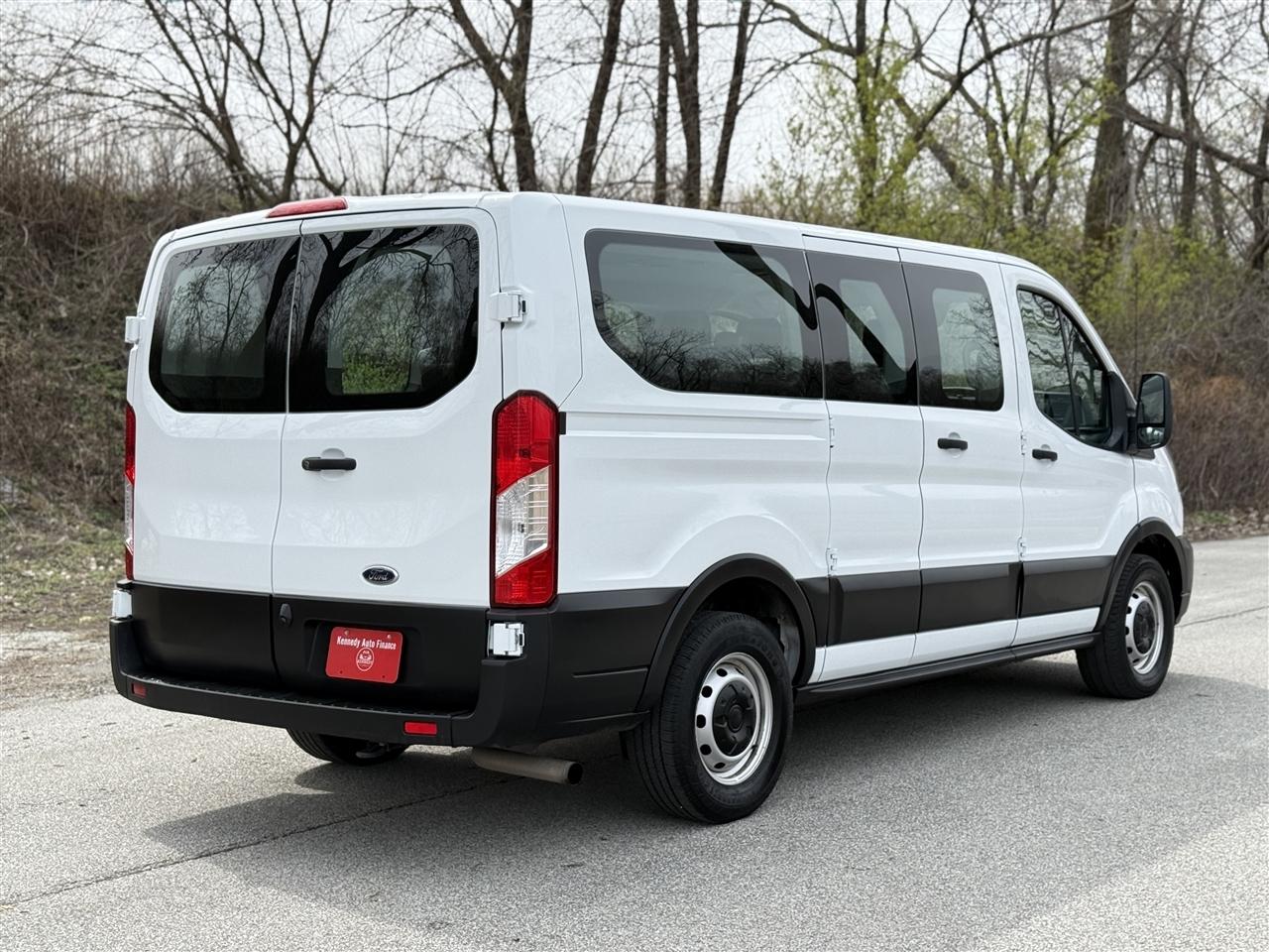 Ford Transit Passenger Wagon T-150 130" Low Roof XLT RWD 2020