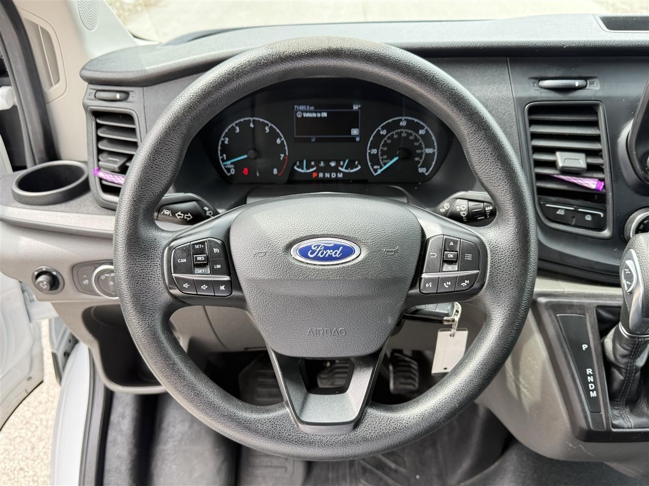 Ford Transit Passenger Wagon T-150 130" Low Roof XLT RWD 2020