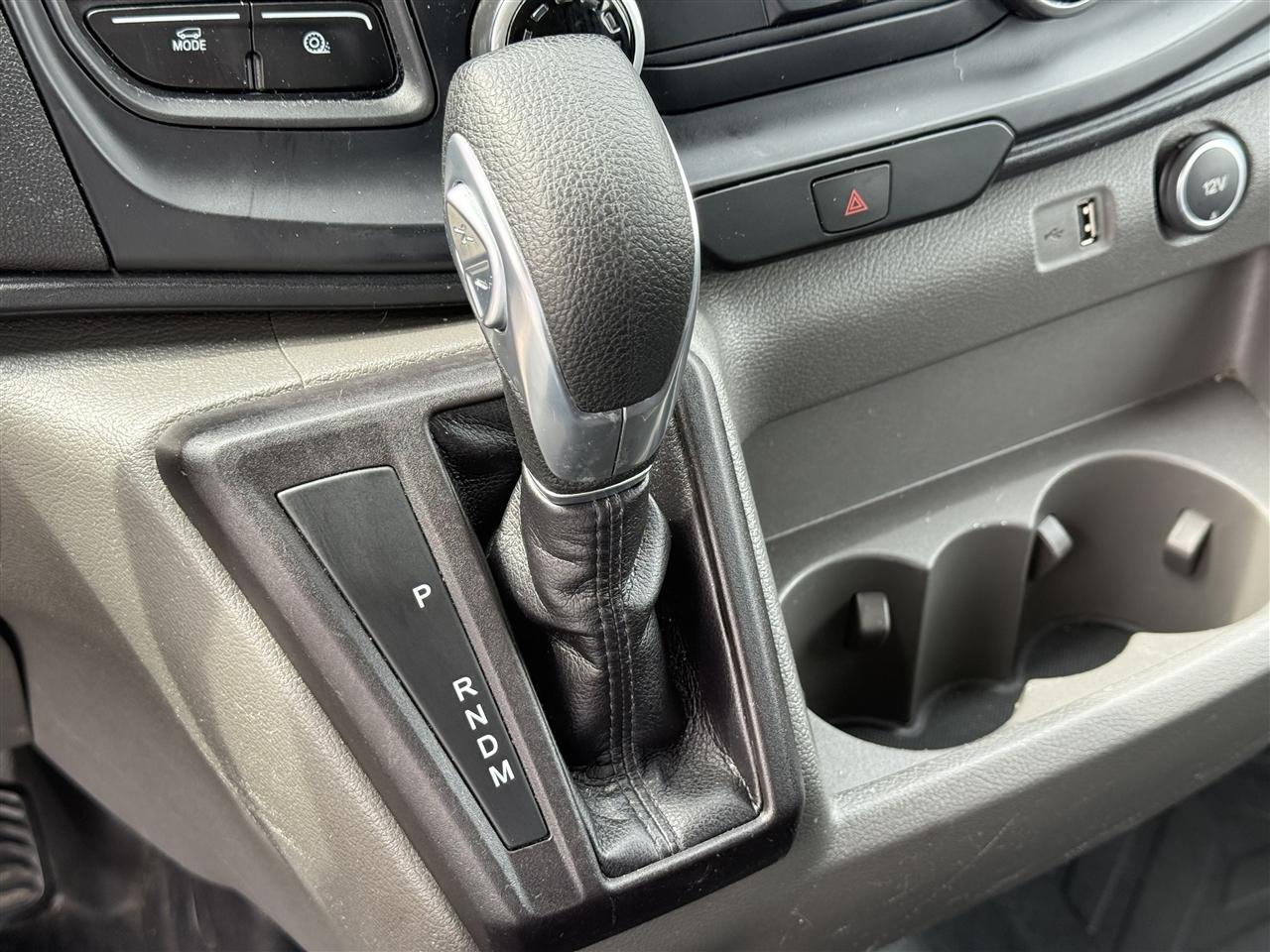 Ford Transit Passenger Wagon T-150 130" Low Roof XLT RWD 2020