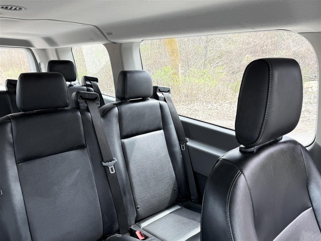 Ford Transit Passenger Wagon T-150 130" Low Roof XLT RWD 2020