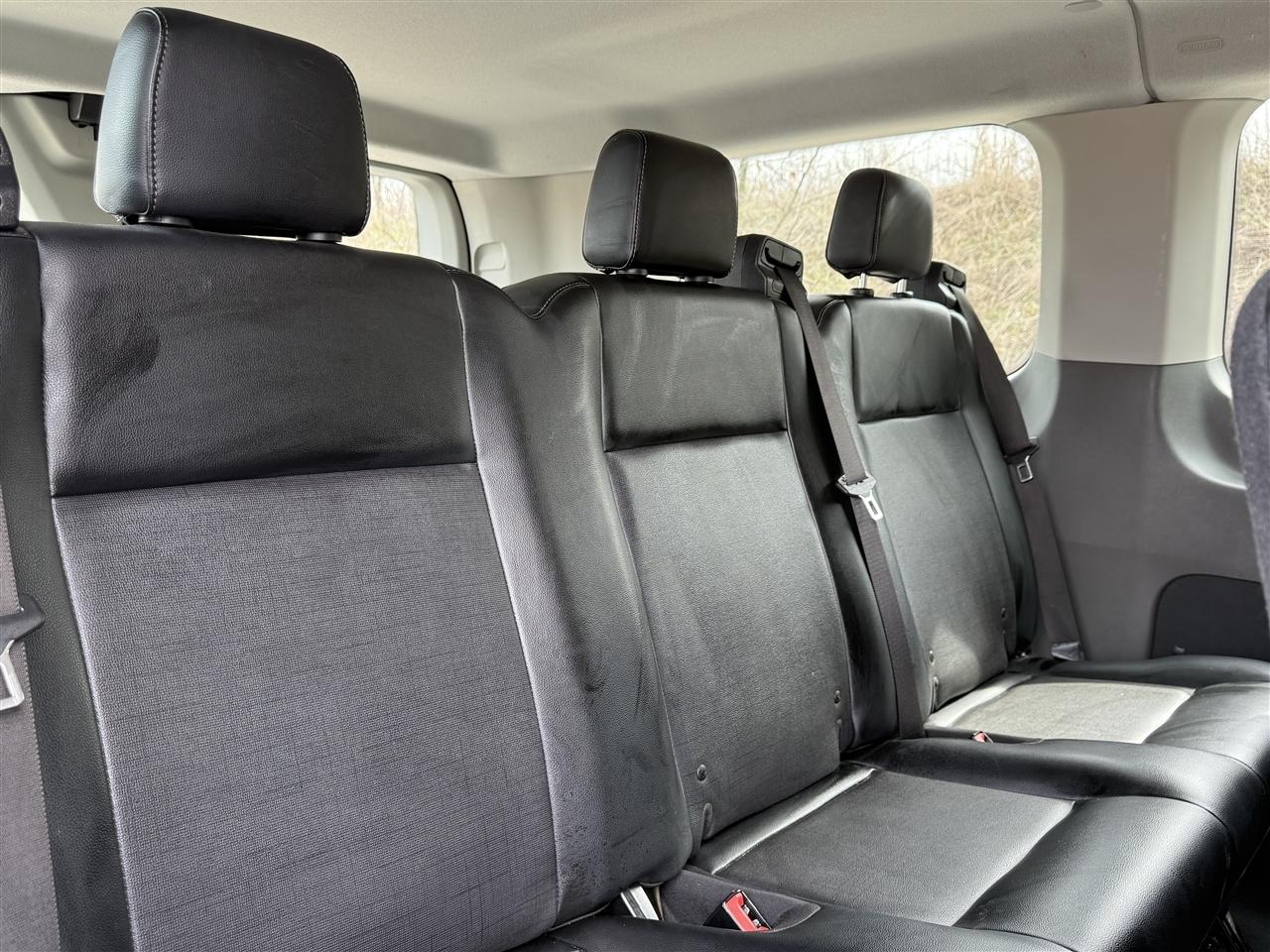 Ford Transit Passenger Wagon T-150 130" Low Roof XLT RWD 2020