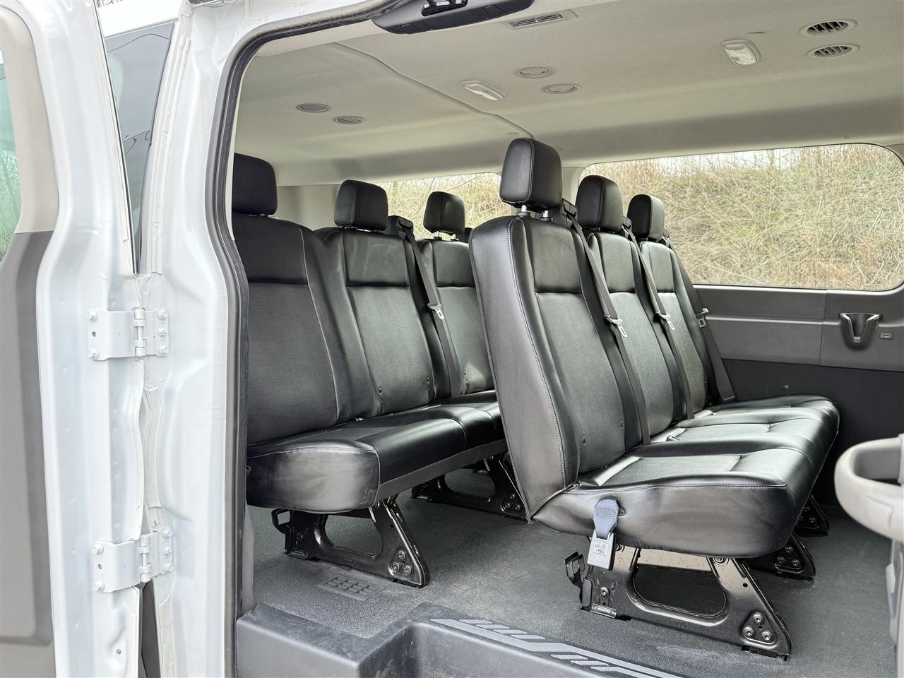 Ford Transit Passenger Wagon T-150 130" Low Roof XLT RWD 2020