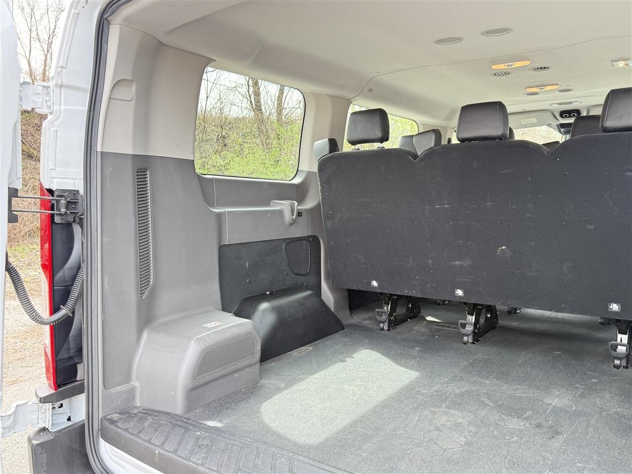 Ford Transit Passenger Wagon T-150 130" Low Roof XLT RWD 2020