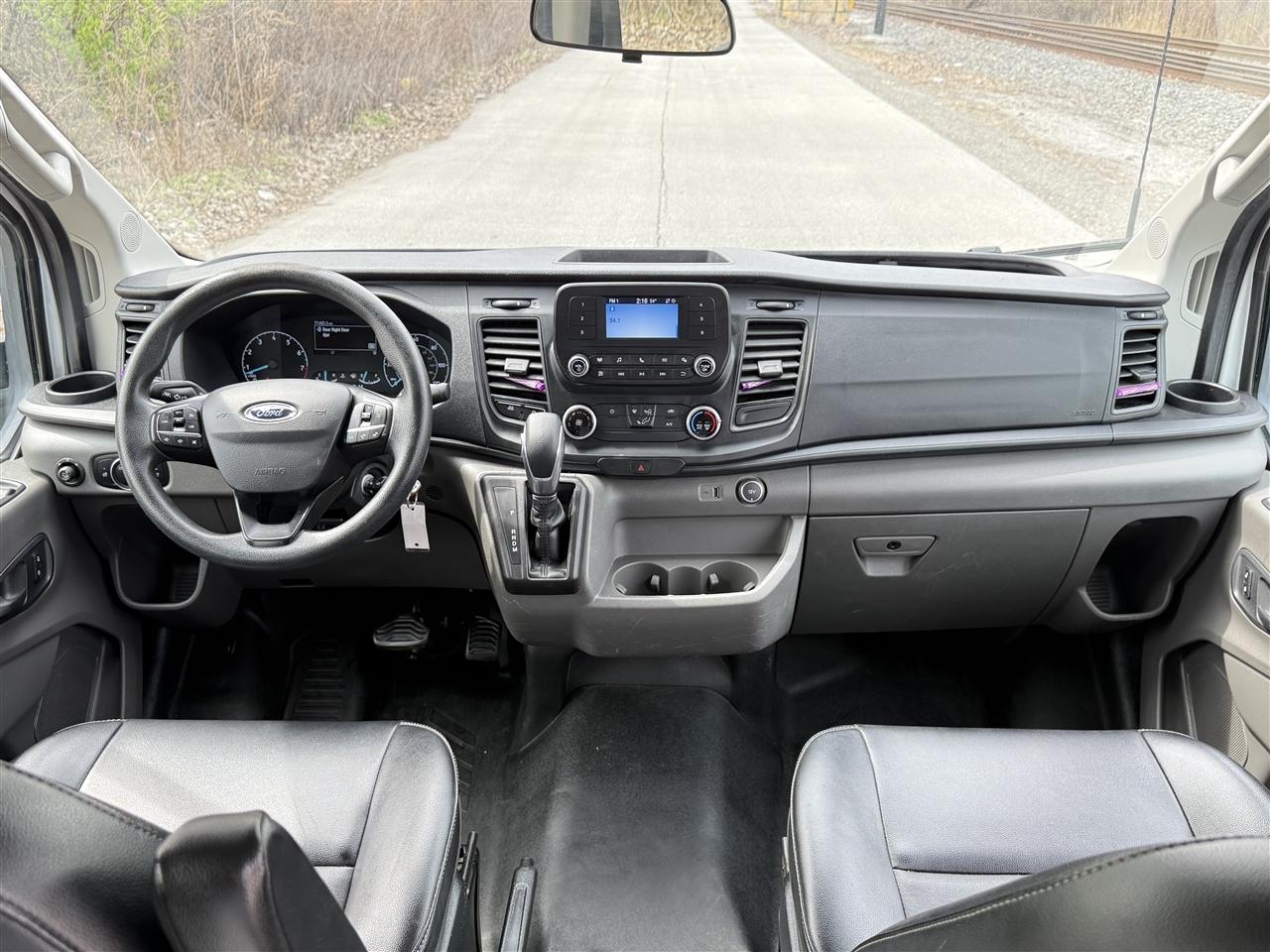 Ford Transit Passenger Wagon T-150 130" Low Roof XLT RWD 2020