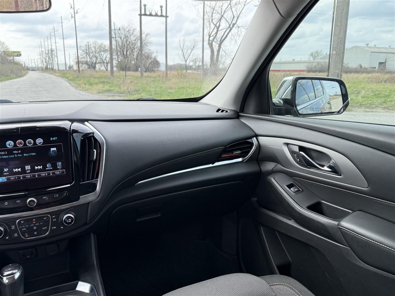 Chevrolet Traverse FWD 4dr LT Cloth w/1LT 2019