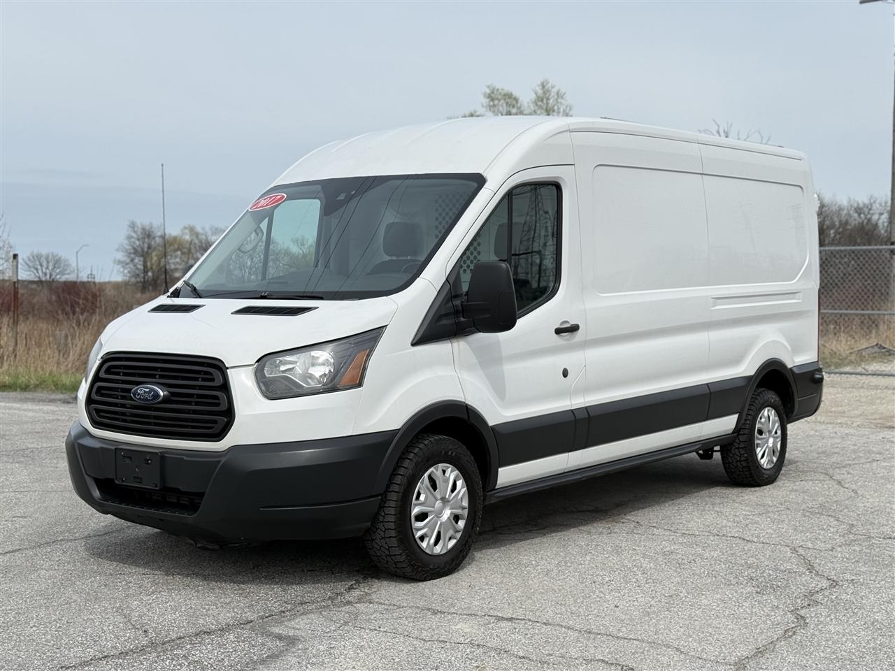 Ford Transit Van T-250 148" Med Rf 9000 GVWR Sliding RH Dr 2017