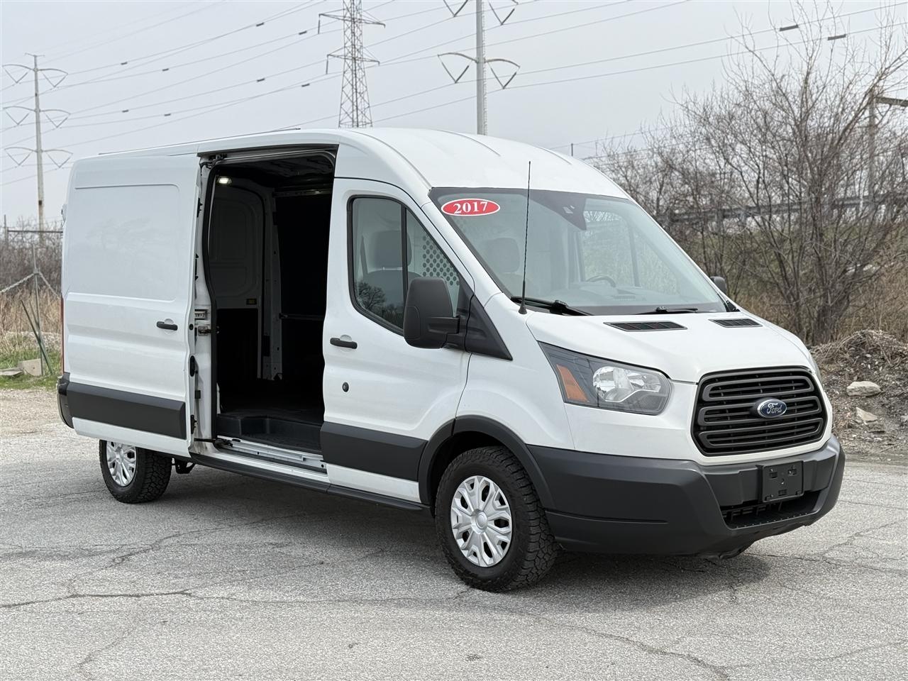 Ford Transit Van T-250 148" Med Rf 9000 GVWR Sliding RH Dr 2017