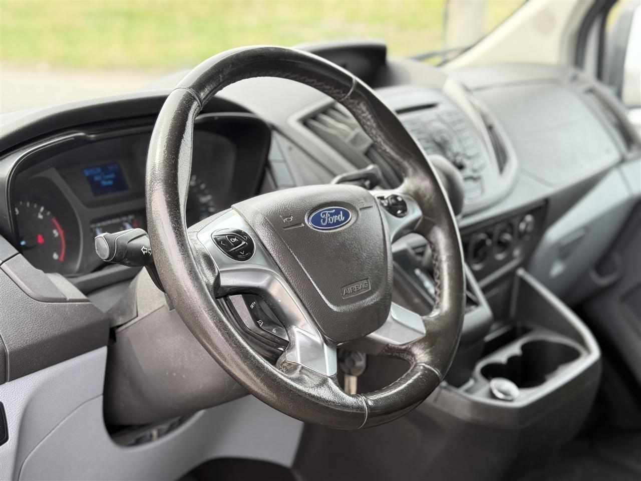 Ford Transit Van T-250 148" Med Rf 9000 GVWR Sliding RH Dr 2017