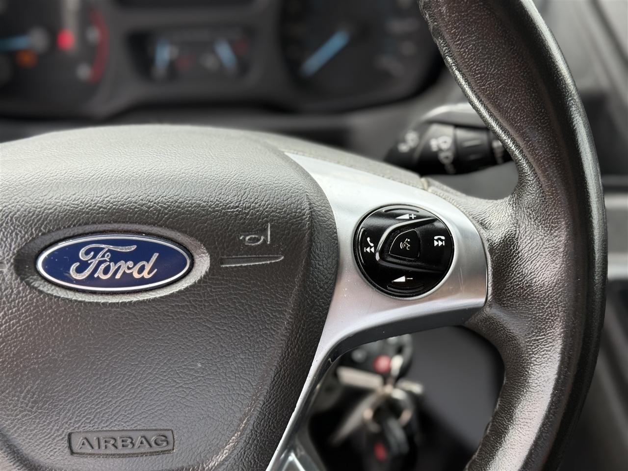 Ford Transit Van T-250 148" Med Rf 9000 GVWR Sliding RH Dr 2017