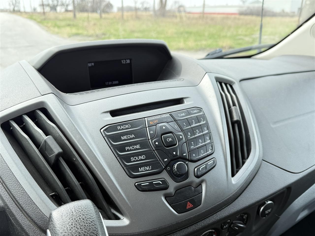 Ford Transit Van T-250 148" Med Rf 9000 GVWR Sliding RH Dr 2017