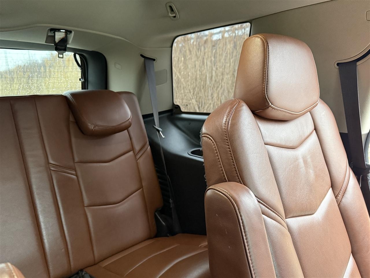 Cadillac Escalade 4WD 4dr Premium Luxury 2017